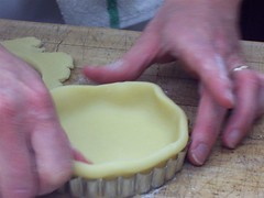 circle is formed into tart pan..